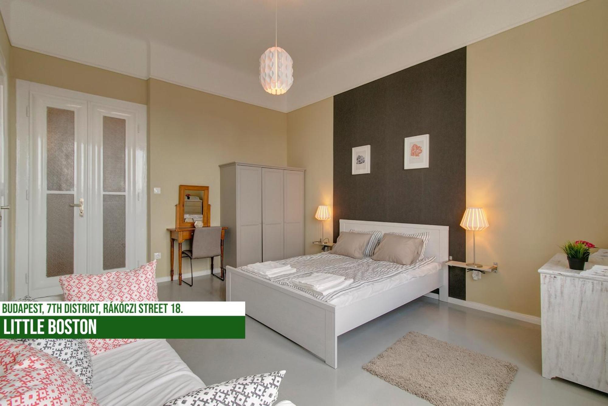 Little Americas Soho Apartments Budapest Extérieur photo